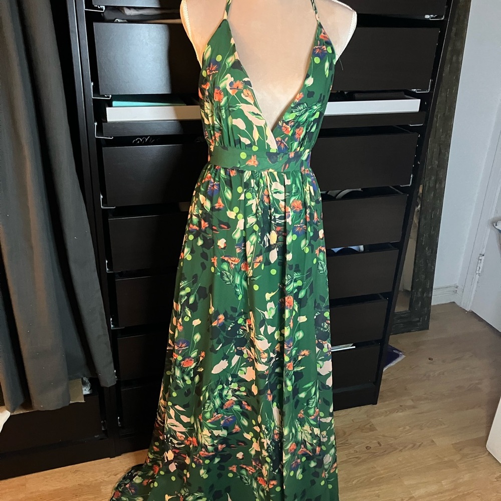 Stunning floor length dress